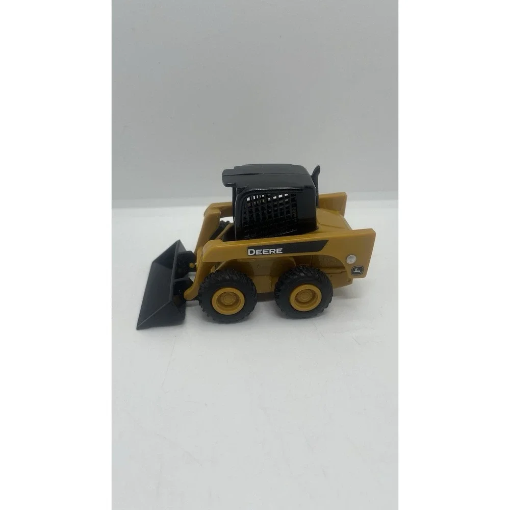 John Deere  Plastic Skid Steer Loader 4